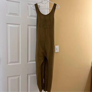 Cedar & Vine Linen Cross-Back Dungaree Jumpsuit Overalls